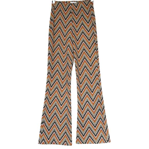 Urban Outfitters Bryn Pull-On Flare Pant in Orange Zigzag Womens Size Small - Picture 2 of 10